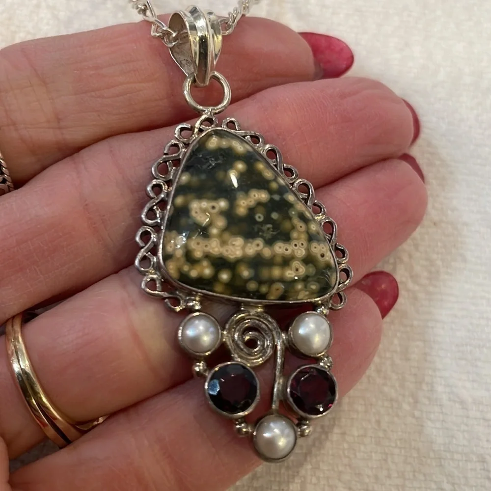 Sterling silver real pearls natural stone Large pendant unique link chain